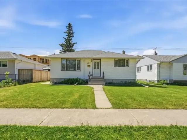House for rent in East St. Paul, Manitoba