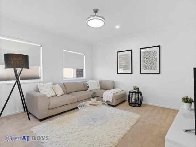 House for rent in Biggera Waters, Gold Coast City