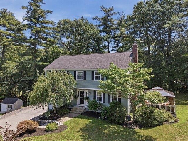 House for sale in Hudson, Middlesex County
