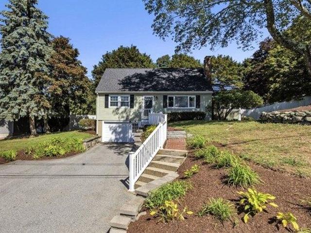 House for sale in Hudson, Middlesex County