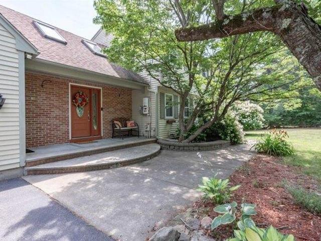 House for sale in New Hampshire