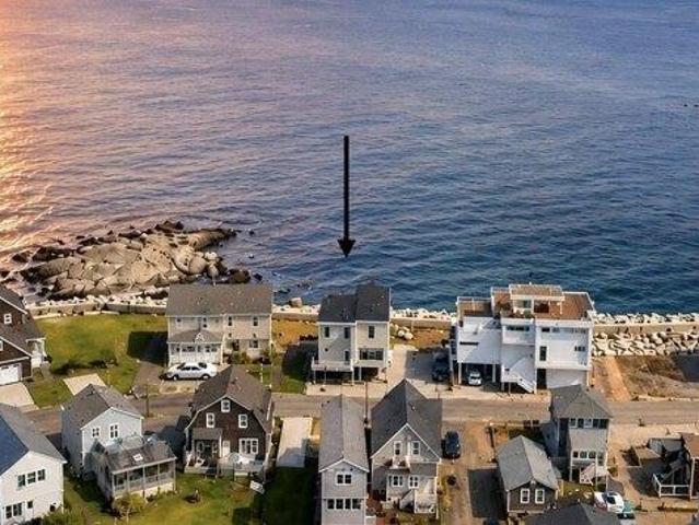 House for sale in Straits Pond, Hull