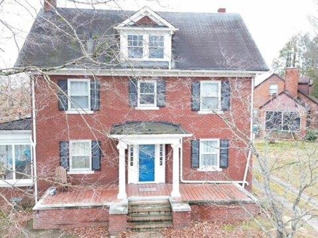 House for sale in Huntington, West Virginia