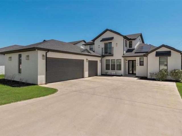 House for sale in Hurst