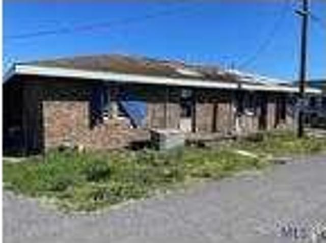 House for rent in Cut Off House for rent in Cut Off