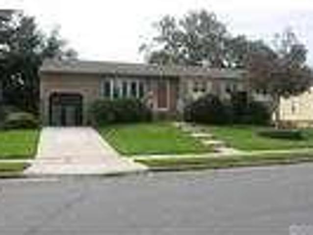 House for rent in Edison, Middlesex County