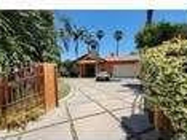 House for rent in Encino