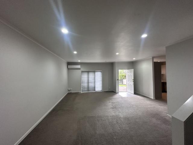 Apartment for rent in Howick, Oroua County