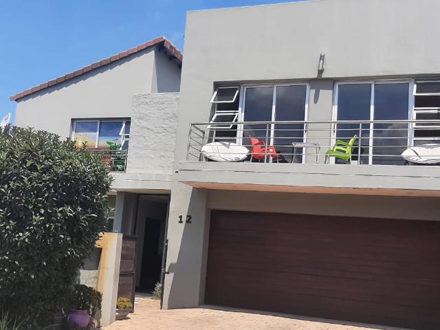House for rent in Waterkloof, Gauteng