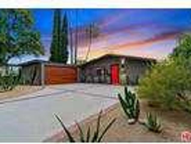 House for rent in Woodland Hills-Warner Center Neighborhood Council District, Canoga Park