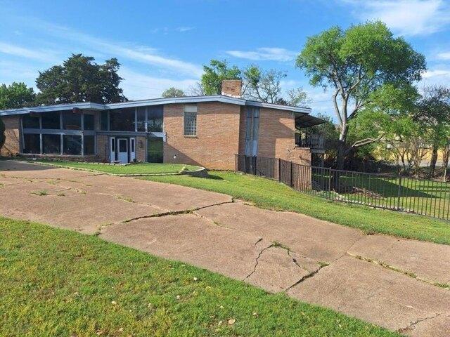 House for sale in Irving, Texas