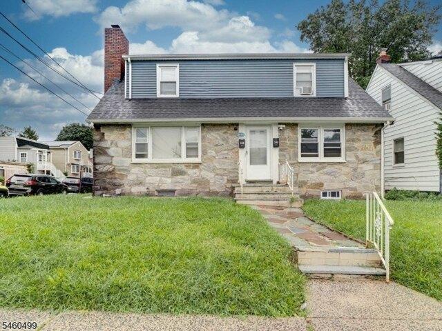 House for sale in Irvington, Essex County