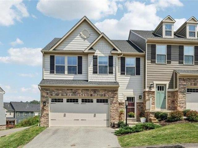 House for sale in Claridge, Pennsylvania