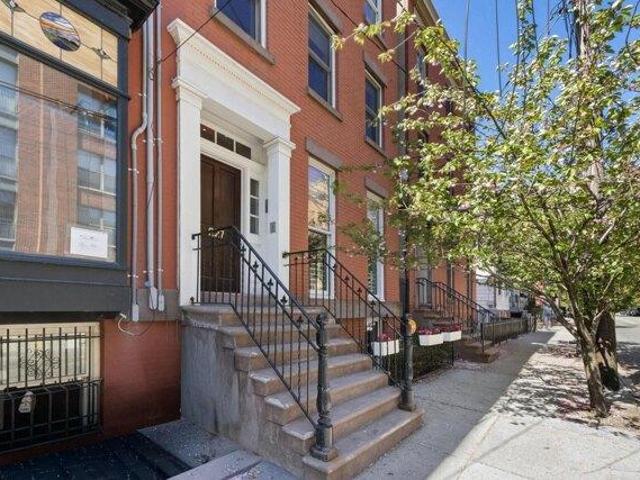 Condo for sale in Hudson, New Jersey
