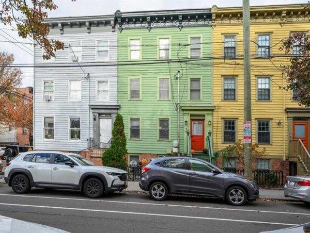 House for sale in Hudson, New Jersey
