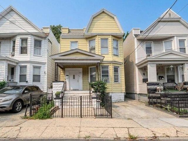 House for sale in Hudson, New Jersey