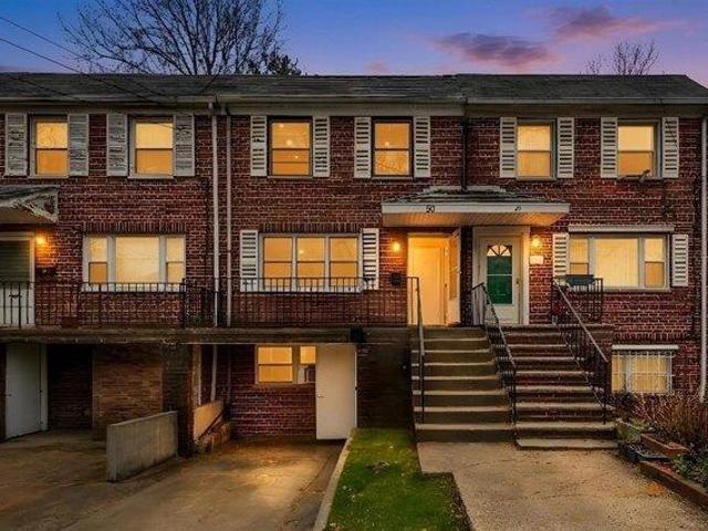 House for sale in Hudson, New Jersey