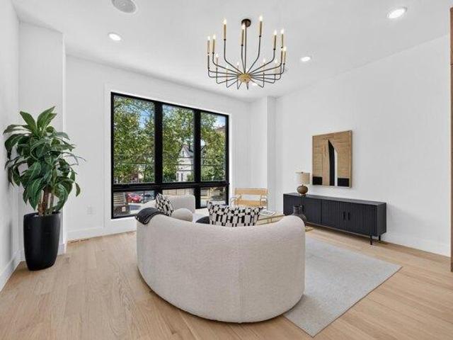 Condo for sale in Hudson, New Jersey