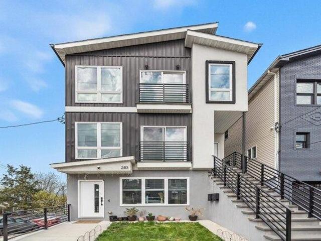 Condo for sale in Hudson, New Jersey