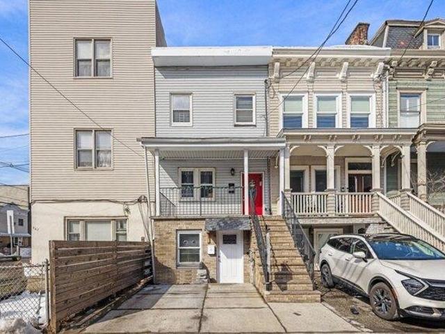 House for sale in Hudson, New Jersey