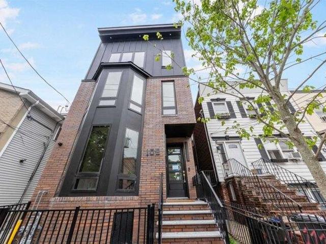Condo for sale in Hudson, New Jersey