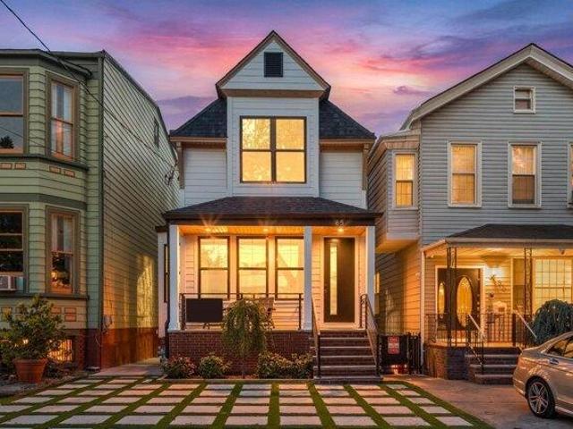 Condo for sale in The Heights, Jersey City
