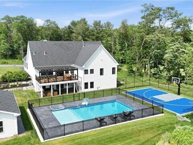 House for sale in Hughesdale, Johnston