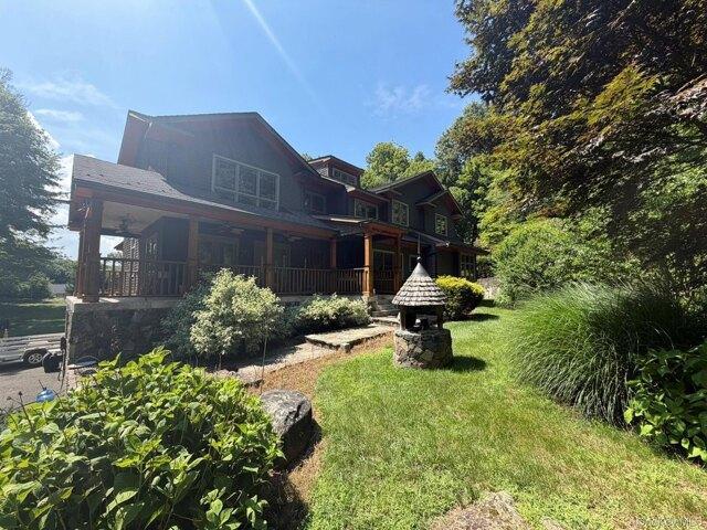 House for sale in Amawalk, New York