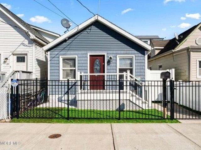 House for sale in Monmouth, New Jersey