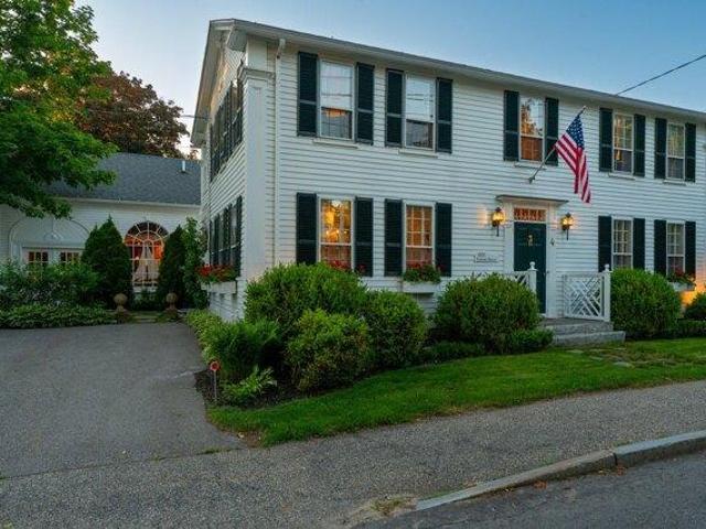 House for sale in Kennebunkport, Maine
