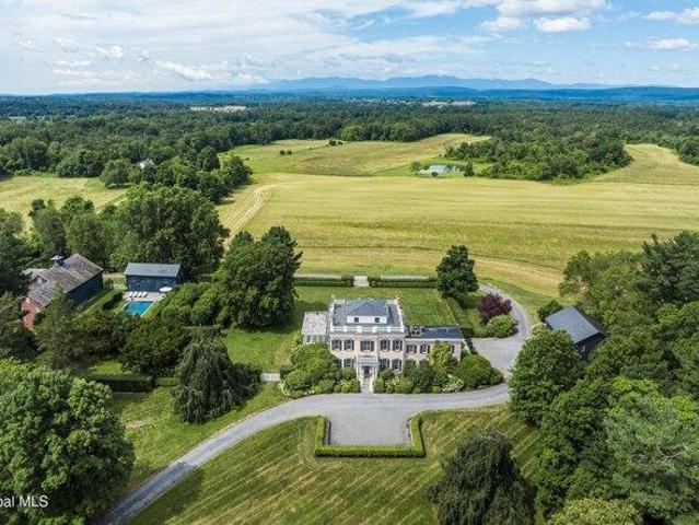 House for sale in Schodack Landing, New York