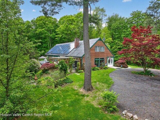 House for sale in Lake Katrine, New York