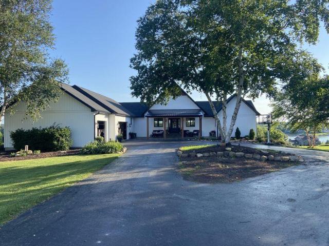 Farm for sale in Lanark, Illinois