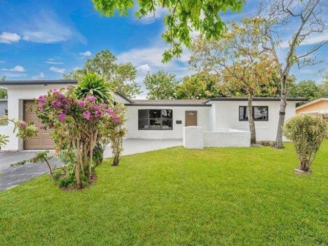 House for sale in Lauderhill