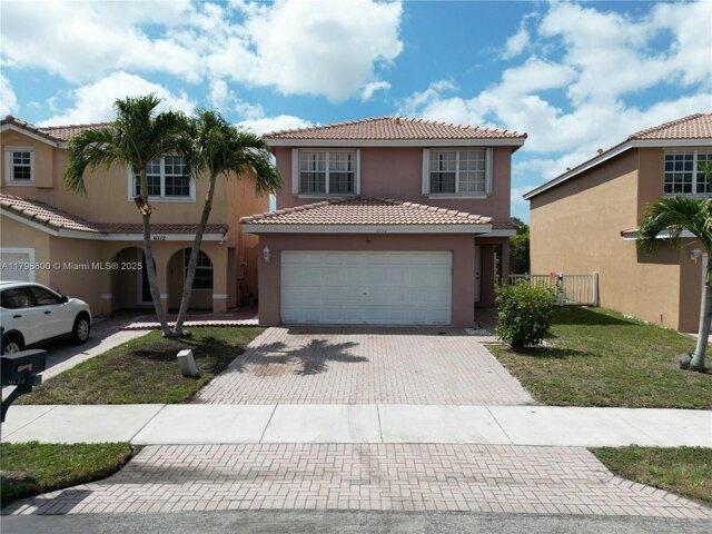 House for sale in Lauderhill