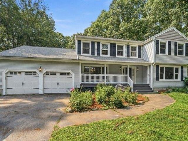 House for sale in Leicester, Massachusetts