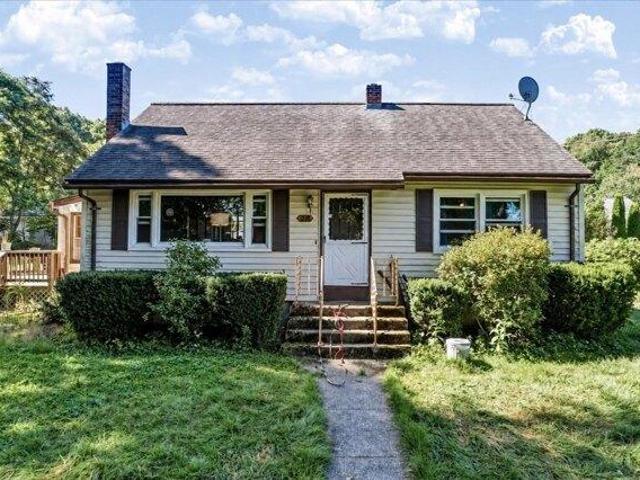 House for sale in Cherry Valley, Leicester
