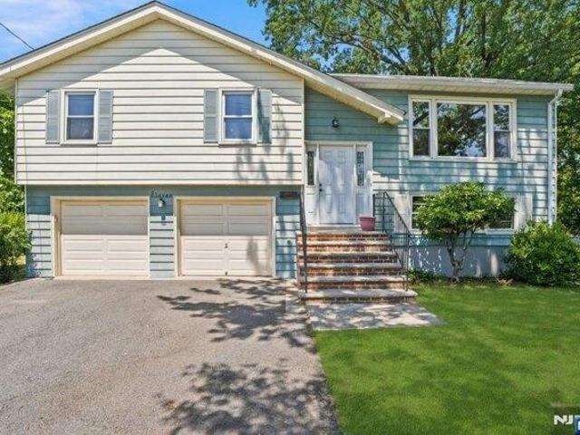 House for sale in Leonia, New Jersey