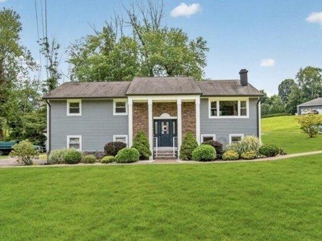 House for sale in Pequannock, New Jersey