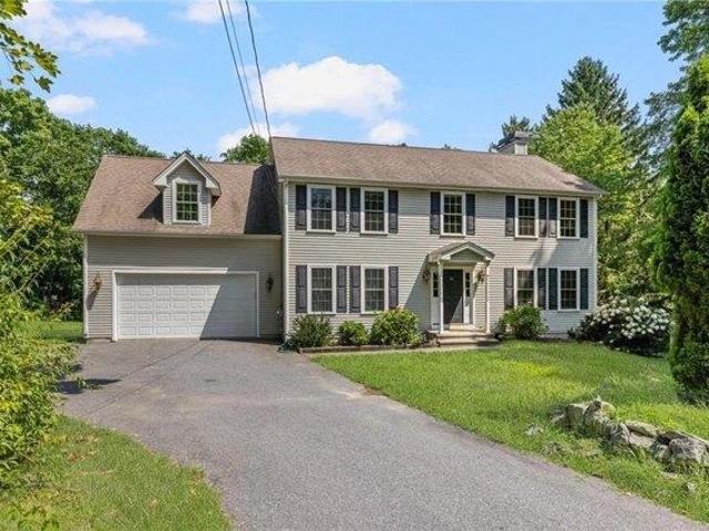 House for sale in Saylesville, Lincoln