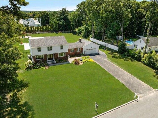 House for sale in Lincoln, Providence County