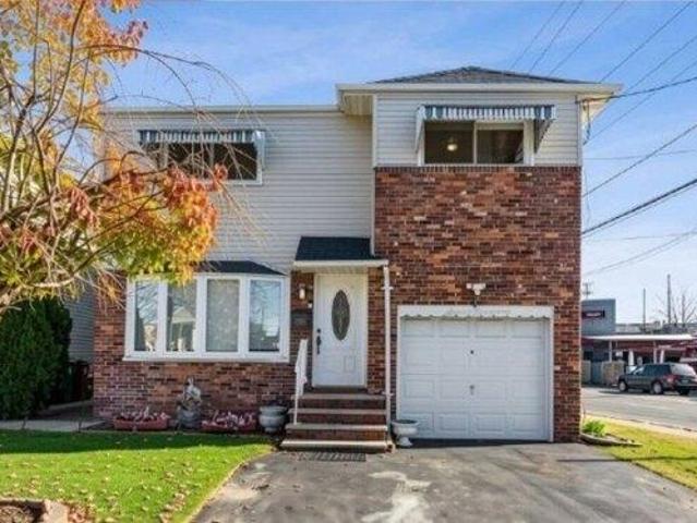 House for sale in Linden, New Jersey