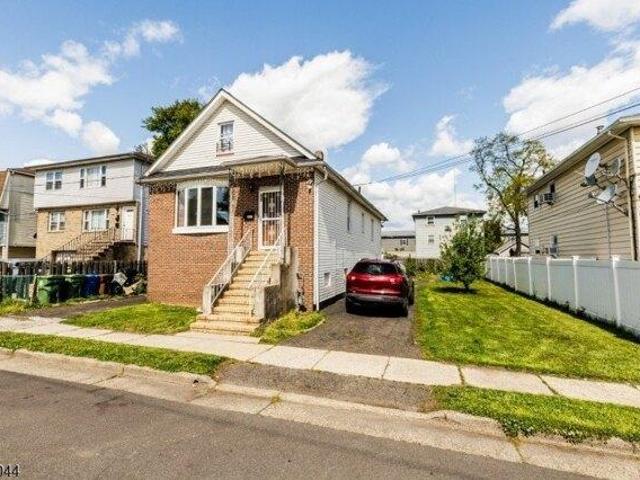 House for sale in Linden, New Jersey