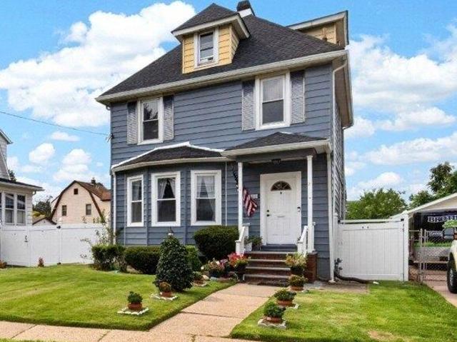 House for sale in Linden, New Jersey