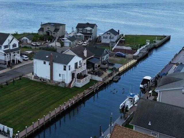 House for sale in Babylon, New York