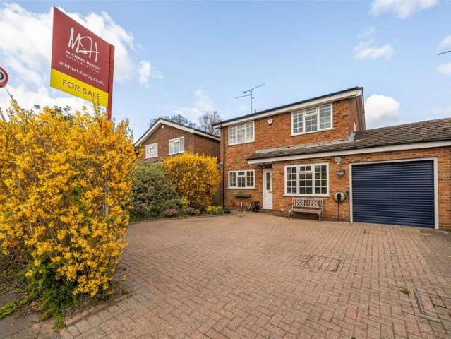 Farm for sale in Finchampstead