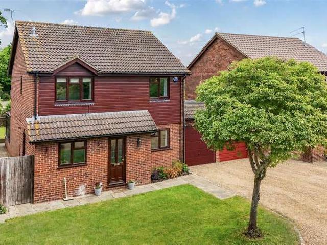 Farm for sale in Emmbrook, Wokingham