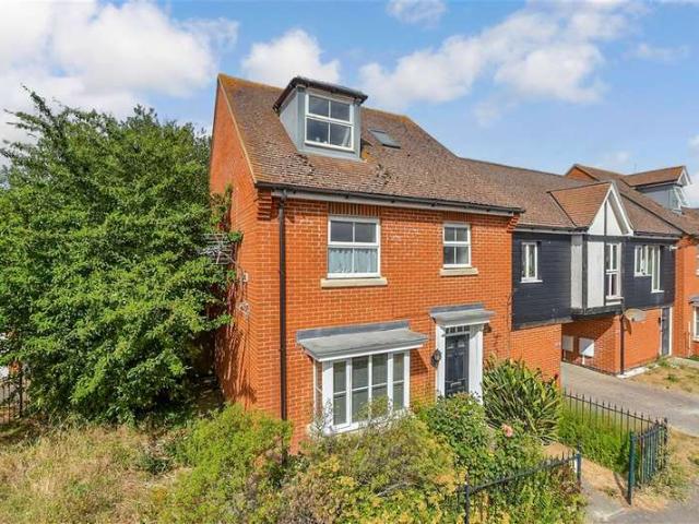 Farm for sale in Eden Village, Oad Street