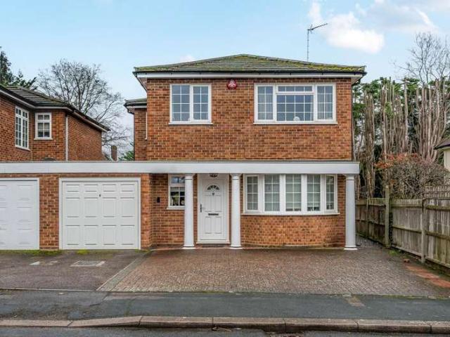 Farm for sale in Little Stanmore, Greater London