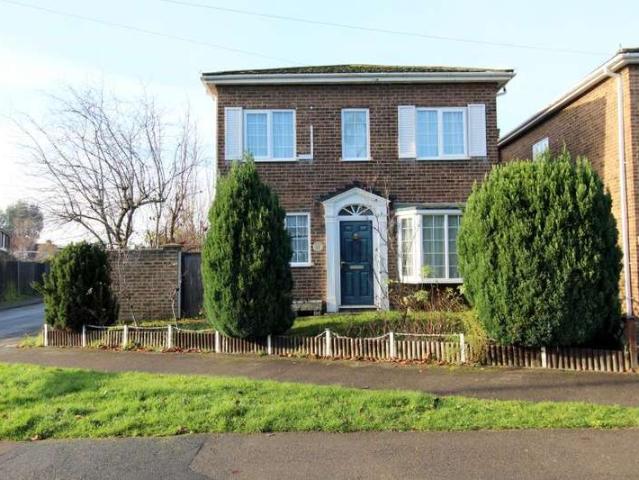Farm for sale in Burnham, Slough